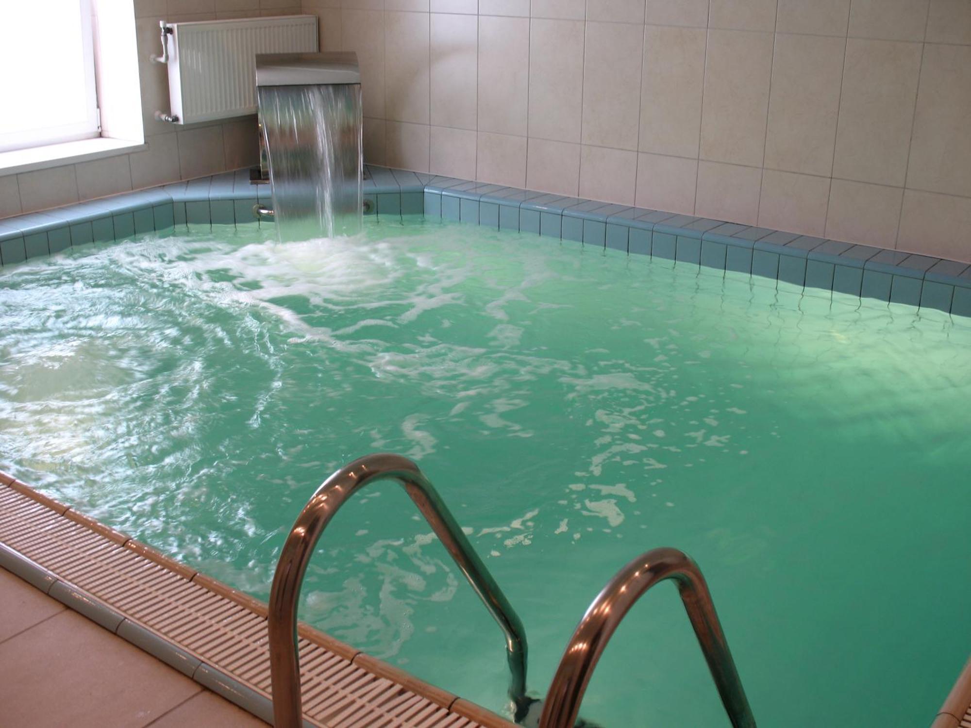 Hotel Optima Deluxe Kryvyj Rih Esterno foto